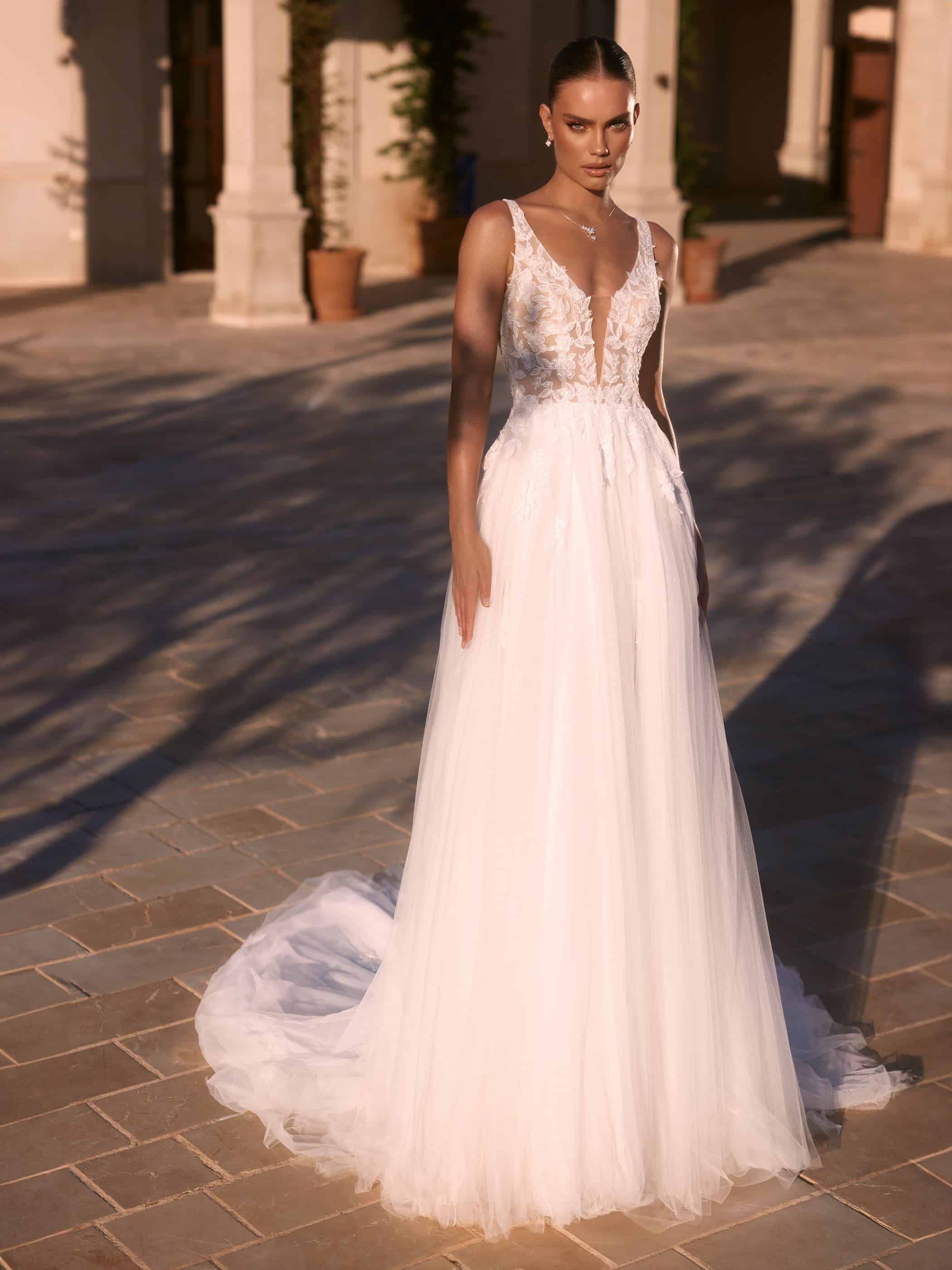 The Dress Brautmode aus Kreuzlingen bei Thurgau Julie the dress - bianco evento limited dress jasper ivory 3